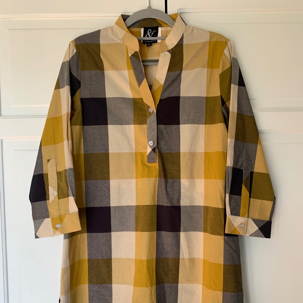 Women's plaid tunic- yellows and grey.‎ Size medium